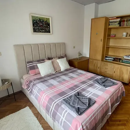 Maddie Apartmán Teteven